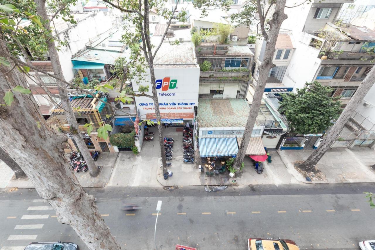 Cozrum Smart - First Target Hotel Ho Chi Minh-stad Buitenkant foto